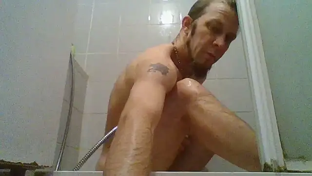 Snapshot of Myckeul chatting on February 19, 2026, 9:23 pm Myckeul online show from February 19, 2026, 9:23 pm