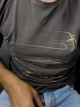 Snapshot of Leo_Big chatting on October 30, 2025, 11:52 am Leo Big online show from October 30, 2025, 11:52 am