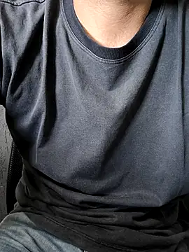 Snapshot of Leo_Big chatting on November 4, 2025, 12:09 pm Leo Big online show from November 4, 2025, 12:09 pm