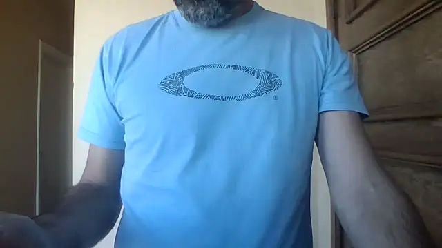 Snapshot of Leo_Big chatting on May 12, 2026, 3:40 pm Leo Big online show from May 12, 2026, 3:40 pm
