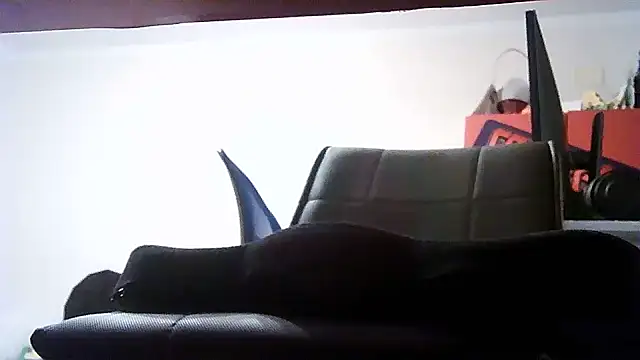 Snapshot of opreatiby chatting on October 6, 2025, 4:41 pm opreatiby online show from October 6, 2025, 4:41 pm