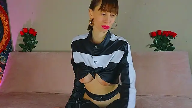 Snapshot of DIOSAHONEY chatting on October 30, 2025, 10:06 pm DIOSAHONEY online show from October 30, 2025, 10:06 pm