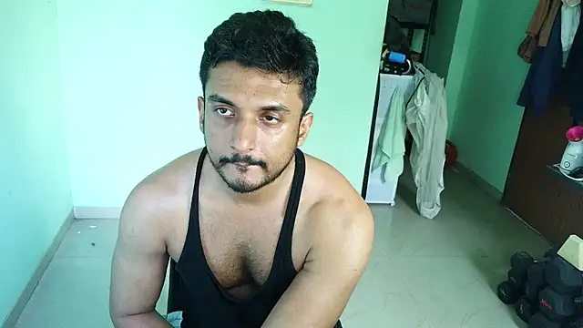 daringcutie online show from May 14, 2026, 10:34 am