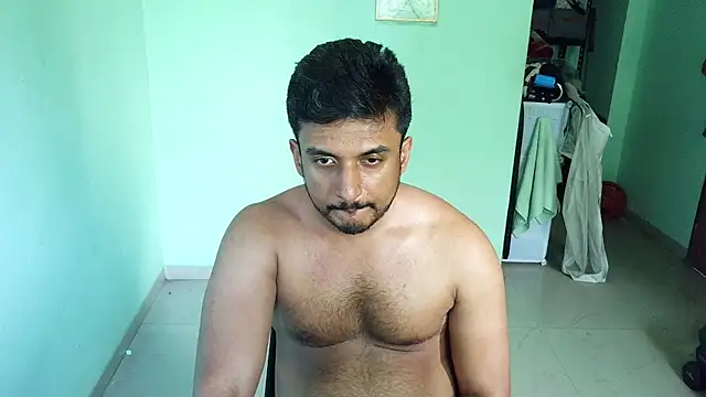 daringcutie online show from May 12, 2026, 10:10 am