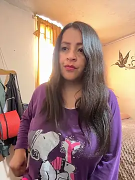 latinfemale online show from March 17, 2026, 8:12 pm