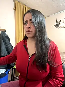 latinfemale online show from November 4, 2025, 1:31 am