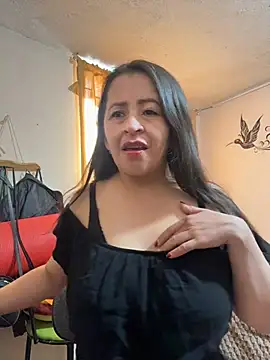 latinfemale online show from March 24, 2026, 8:09 pm