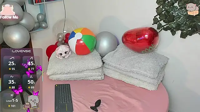 DestinyHills online show from March 11, 2026, 12:10 pm