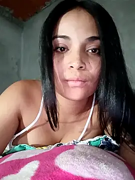  Estrellita  online show from April 5, 2026, 11:00 pm