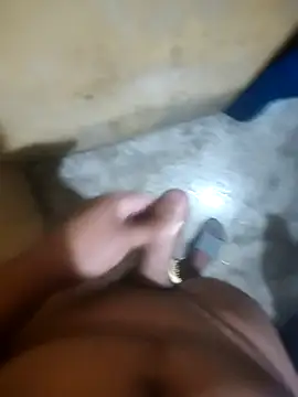 Manyy550 online show from April 22, 2026, 7:42 pm