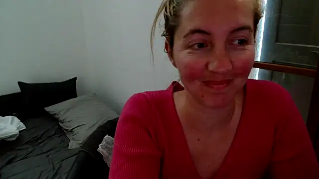 Snapshot of Mllesha74000 chatting on April 16, 2026, 12:39 pm Mllesha74000 online show from April 16, 2026, 12:39 pm