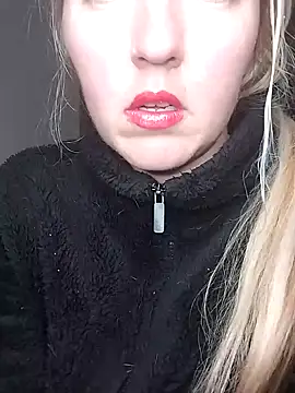 Snapshot of Mllesha74000 chatting on November 10, 2025, 3:06 pm Mllesha74000 online show from November 10, 2025, 3:06 pm