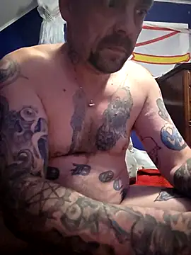 canadacockinme online show from December 3, 2025, 11:53 am