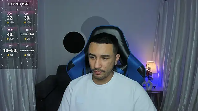 Snapshot of Nick_Moca chatting on December 21, 2024, 9:36 pm Nick Moca online show from December 21, 2024, 9:36 pm