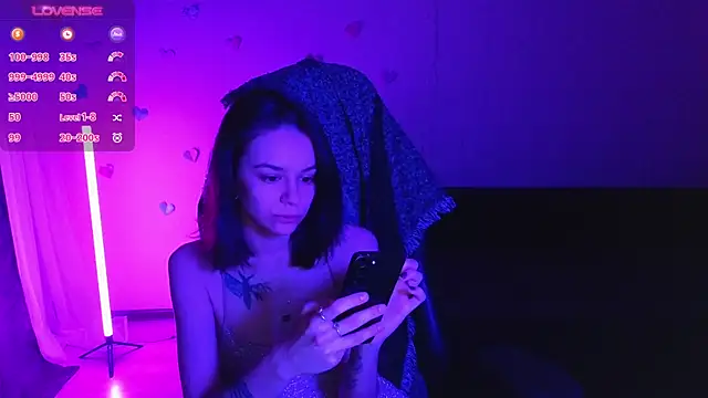 alyssa sweet online show from February 13, 2025, 1:40 am