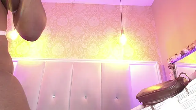 KayaBrown online show from April 13, 2026, 6:34 pm