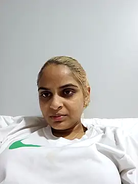 Snapshot of DirtySnowball69 chatting on October 4, 2025, 4:52 pm DirtySnowball69 online show from October 4, 2025, 4:52 pm