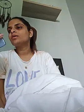 DirtySnowball69 online show from May 18, 2026, 7:46 am