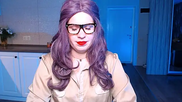 Snapshot of HotTiffani chatting on September 18, 2025, 3:59 pm HotTiffani online show from September 18, 2025, 3:59 pm