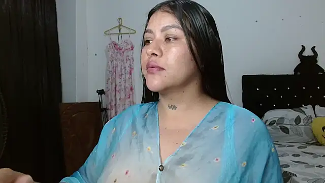 Snapshot of venuz_mendoza20 chatting on May 11, 2026, 1:45 pm venuz mendoza20 online show from May 11, 2026, 1:45 pm