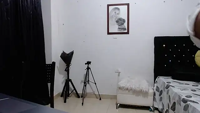 Snapshot of venuz_mendoza20 chatting on November 29, 2025, 12:27 pm venuz mendoza20 online show from November 29, 2025, 12:27 pm