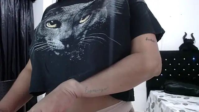 Snapshot of venuz_mendoza20 chatting on November 25, 2025, 3:12 pm venuz mendoza20 online show from November 25, 2025, 3:12 pm