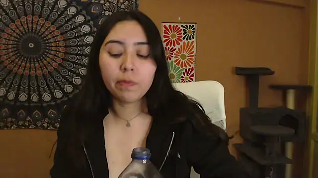 Snapshot of IntimateTales chatting on January 23, 2025, 9:18 pm IntimateTales online show from January 23, 2025, 9:18 pm