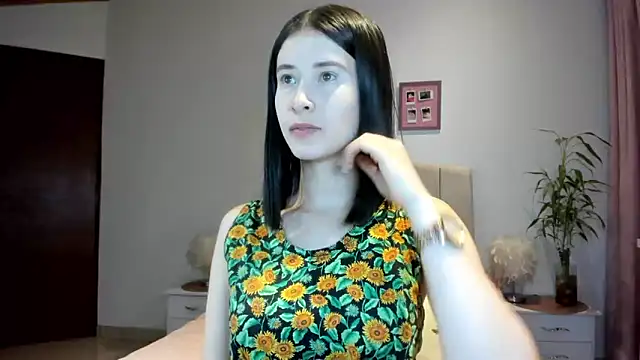 Snapshot of macarena_vallejo chatting on November 25, 2025, 3:29 am macarena vallejo online show from November 25, 2025, 3:29 am