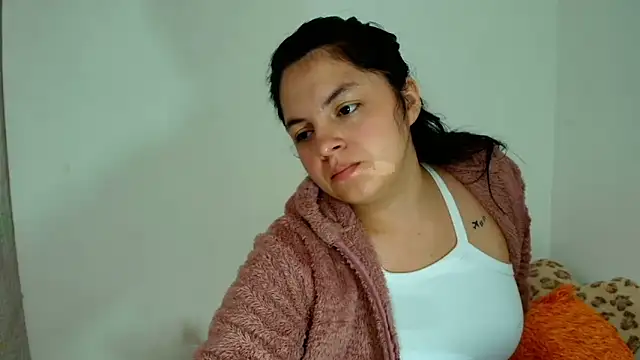 Snapshot of Anal_Milky_Momma chatting on September 10, 2025, 2:27 pm Anal Milky Momma online show from September 10, 2025, 2:27 pm