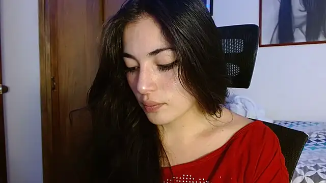 Honey Aynur20 online show from October 24, 2025, 5:01 pm