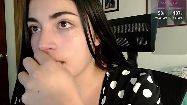 Honey Aynur20 online show from September 17, 2025, 8:00 pm