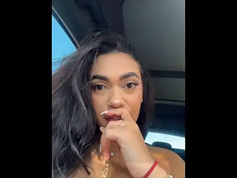 emma andrew1 online show from October 24, 2025, 2:27 pm