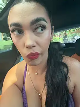 Snapshot of emma_andrew1 chatting on February 19, 2026, 4:37 pm emma andrew1 online show from February 19, 2026, 4:37 pm