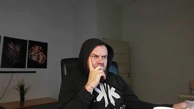 Tommy Burnz online show from November 29, 2025, 7:08 am