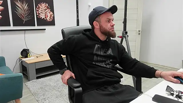 Tommy Burnz online show from November 20, 2025, 1:34 pm