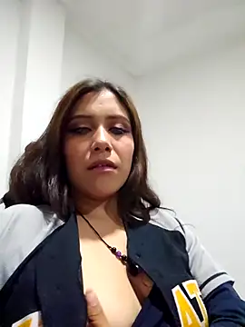 Snapshot of DORYY chatting on November 26, 2025, 12:54 am DORYY online show from November 26, 2025, 12:54 am