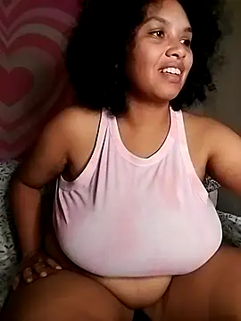 Snapshot of TasteeKitty chatting on October 20, 2025, 5:53 am TasteeKitty online show from October 20, 2025, 5:53 am