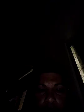 Snapshot of tropikboy chatting on November 25, 2025, 12:11 am tropikboy online show from November 25, 2025, 12:11 am