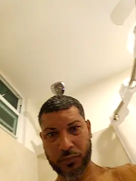 Snapshot of tropikboy chatting on November 10, 2025, 10:09 am tropikboy online show from November 10, 2025, 10:09 am