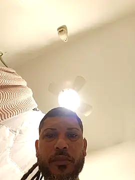 Snapshot of tropikboy chatting on November 12, 2025, 10:30 am tropikboy online show from November 12, 2025, 10:30 am