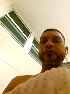 Snapshot of tropikboy chatting on November 27, 2025, 5:19 am tropikboy online show from November 27, 2025, 5:19 am