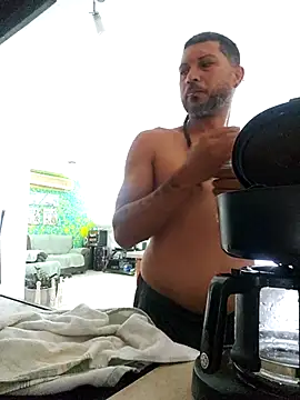 Snapshot of tropikboy chatting on November 2, 2025, 12:54 pm tropikboy online show from November 2, 2025, 12:54 pm