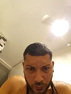 Snapshot of tropikboy chatting on November 3, 2025, 10:08 am tropikboy online show from November 3, 2025, 10:08 am