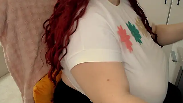 Snapshot of SenzualHotM chatting on March 11, 2026, 8:41 am SenzualHotM online show from March 11, 2026, 8:41 am