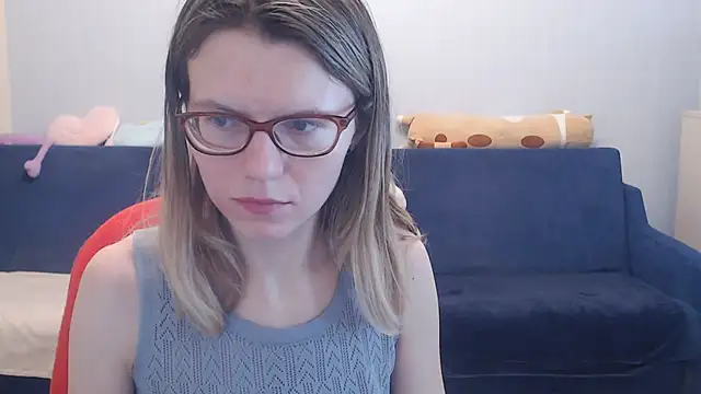 Snapshot of night_is_dark chatting on February 26, 2026, 3:56 pm night is dark online show from February 26, 2026, 3:56 pm