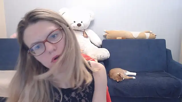 Snapshot of night_is_dark chatting on March 15, 2026, 3:30 pm night is dark online show from March 15, 2026, 3:30 pm