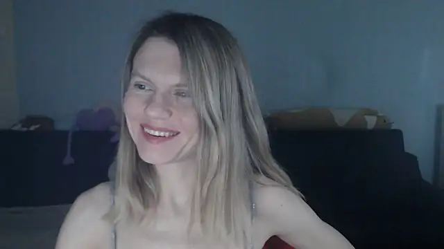 Snapshot of night_is_dark chatting on March 20, 2026, 10:22 pm night is dark online show from March 20, 2026, 10:22 pm