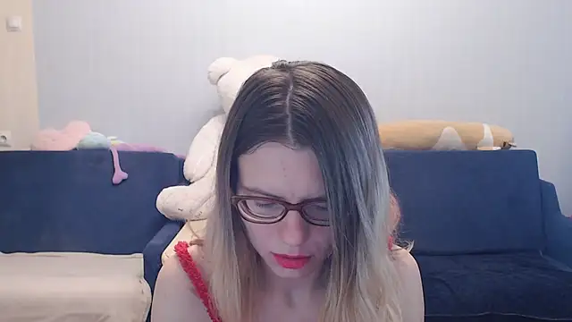 Snapshot of night_is_dark chatting on December 15, 2025, 2:01 pm night is dark online show from December 15, 2025, 2:01 pm