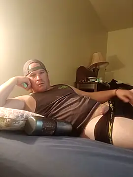 Snapshot of FUNINWV9 chatting on November 26, 2025, 11:27 pm FUNINWV9 online show from November 26, 2025, 11:27 pm