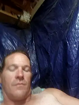 Snapshot of FUNINWV9 chatting on September 30, 2025, 11:33 pm FUNINWV9 online show from September 30, 2025, 11:33 pm